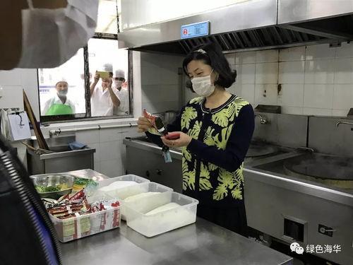 阳光食堂爆料事件视频,揭露食堂卫生问题